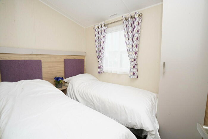 2 Bedroom Caravan For Sale In Belle Aire Holiday Park, NR29