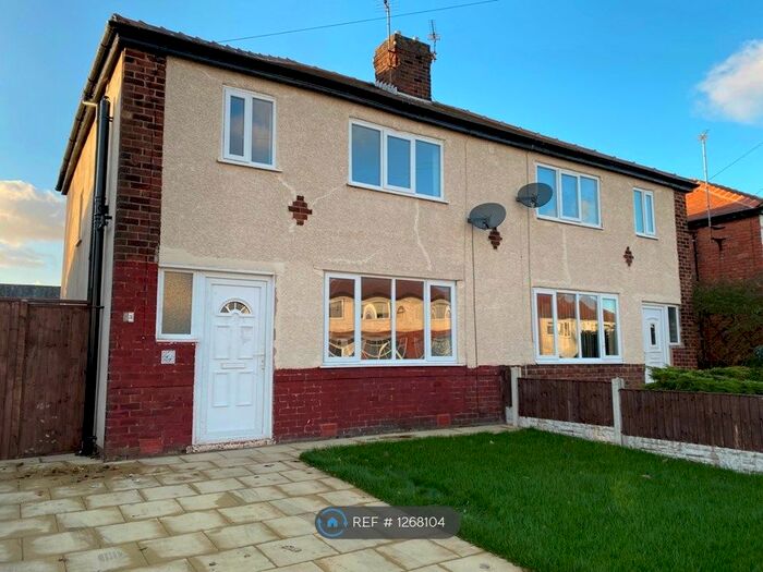 3 Bedroom Semi-Detached House To Rent In Lancaster Avenue, Thornton-Cleveleys FY5