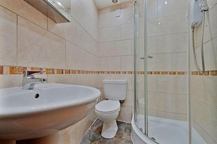 2 Bedroom Apartment To Rent In Flat A, Furnace Hill, Sheffield, S3