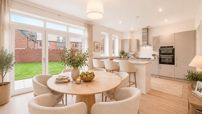 5 Bedroom Detached House To Rent In Mara Drive, Northwich, CW8