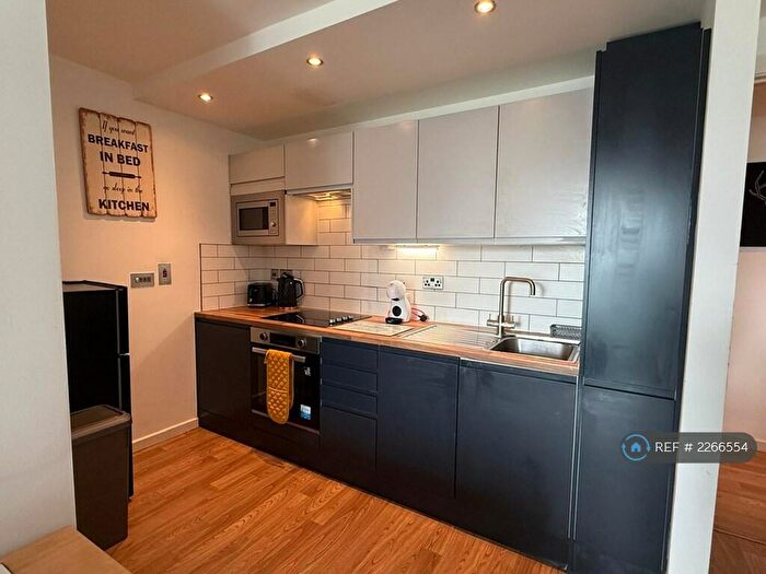 2 Bedroom Flat To Rent In Wellington Street, Leeds, LS1