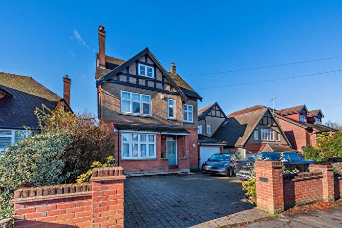 6 Bedroom Detached House To Rent In Eastbury Road, Northwood, HA6