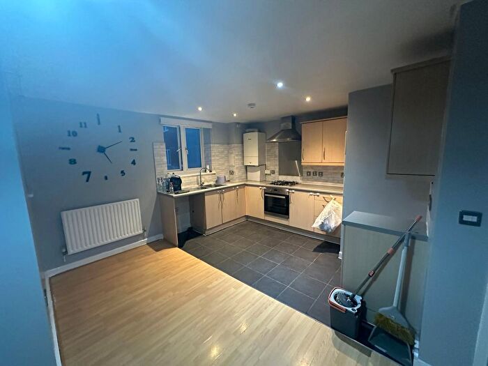 2 Bedroom Flat To Rent In San House, Bradstock Road, Homerton, E9