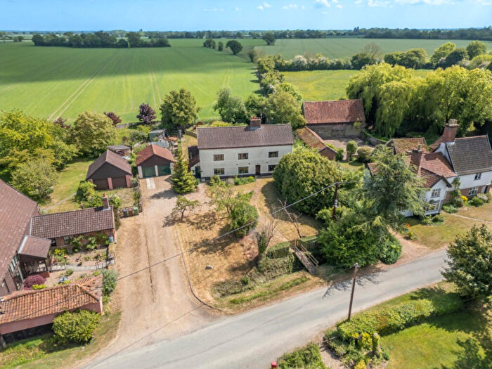 4 Bedroom Farm House For Sale In The Street, Norwich, NR15