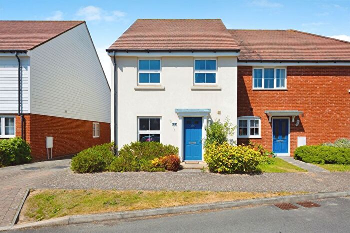 3 Bedroom End Of Terrace House For Sale In Starling Drive, Finberry, Ashford, TN25