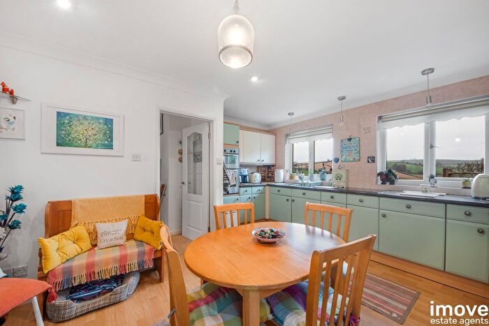 3 Bedroom Detached House For Sale In Fluder Hill, Kingskerswell, Newton Abbot, TQ12