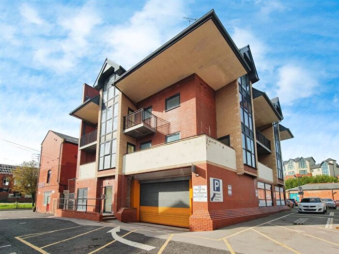 2 Bedroom Flat To Rent In Market Street Lane, Blackburn, BB2