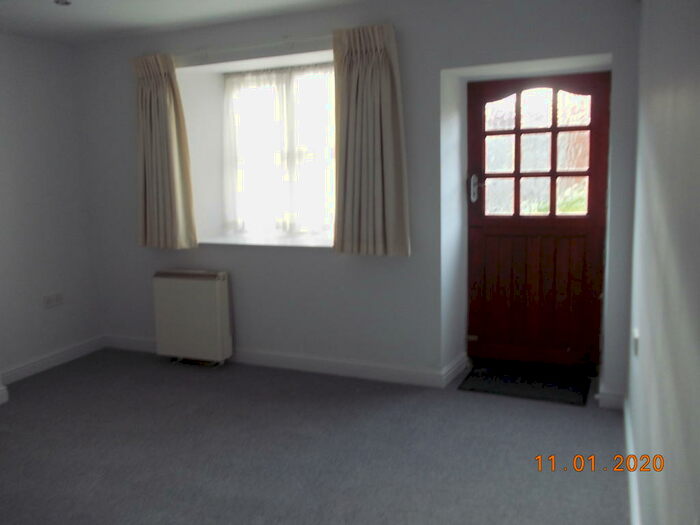 1 Bedroom Flat To Rent In Blisworth Close, Northampton, NN4