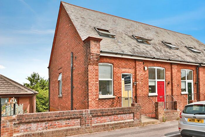 3 Bedroom Property For Sale In Wayne Road, Poole, BH12