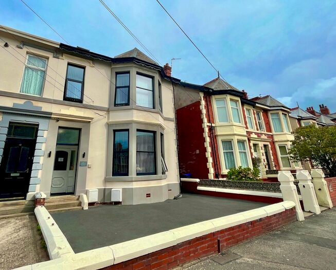 1 Bedroom Flat To Rent In Burlington Road, Blackpool, FY4