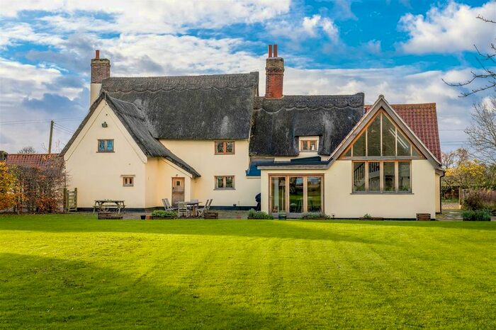 7 Bedroom Property For Sale In Frith Way, Great Moulton, Norwich, NR15