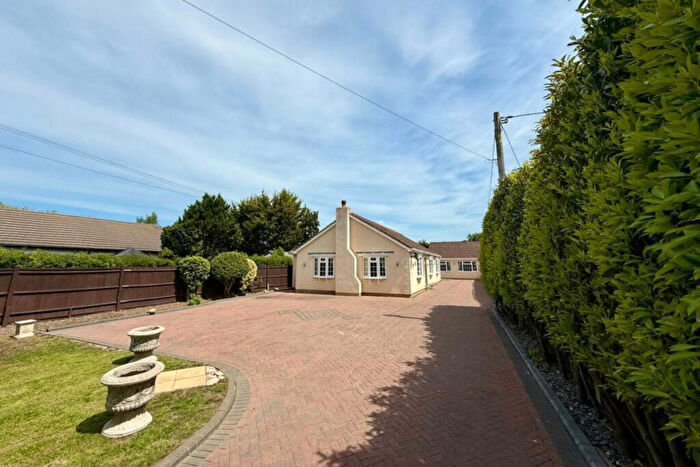 7 Bedroom Detached House For Sale In Bangors Road North, Iver, SL0