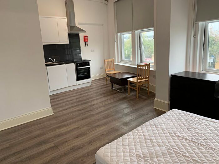 Studio To Rent In Warspite Road, London, SE18
