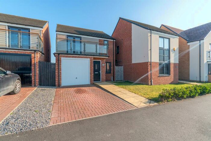 3 Bedroom Detached House To Rent In Heron Crescent, Great Park, NE13