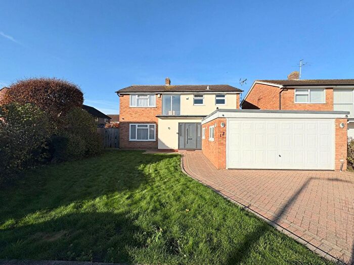 4 Bedroom Detached House For Sale In Woodfield Drive, Hemel Hempstead, HP3