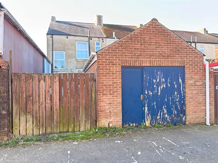 Bungalow To Rent In Garage, Collingwood Street, Coundon, Bishop Auckland, DL14