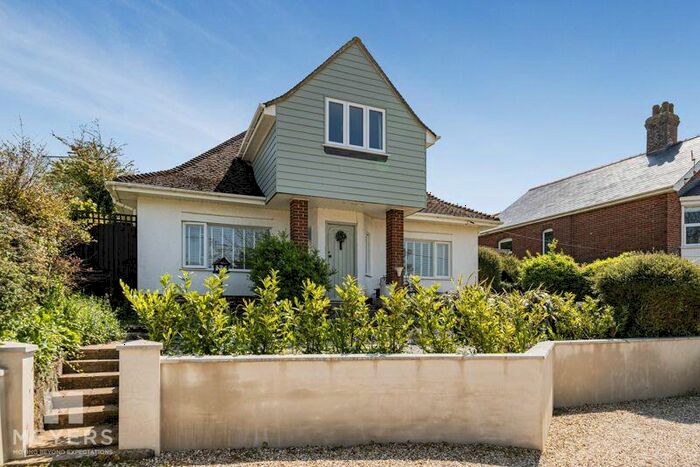 4 Bedroom Detached House For Sale In Sunnyside, West Lulworth, BH20