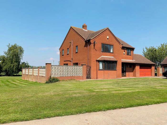 4 Bedroom Detached House To Rent In Messingham Road, East Butterwick, Scunthorpe, DN17