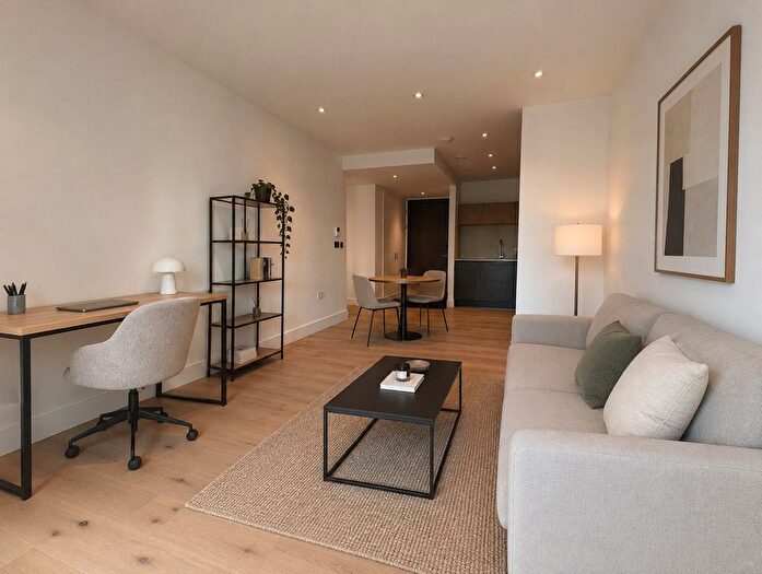 2 Bedroom Flat To Rent In Exchange Gardens, Keybridge Tower, Vauxhall, SW8