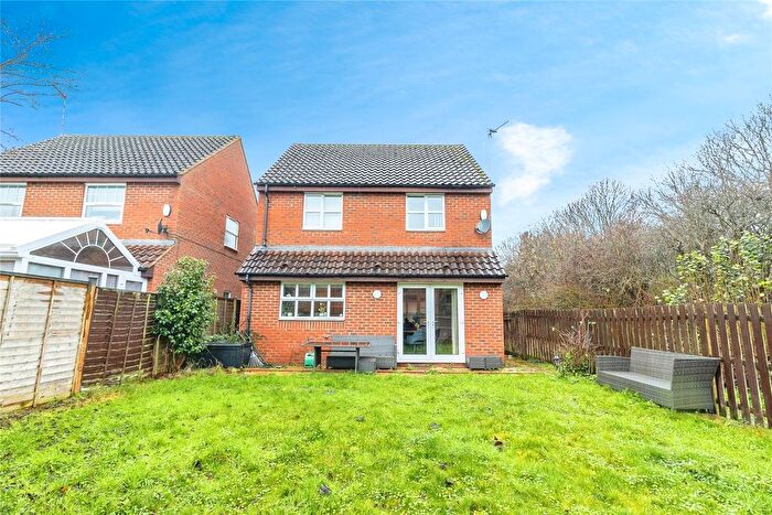 3 Bedroom Semi-Detached House For Sale In Welbeck Close, Monkston, Milton Keynes, Buckinghamshire, MK10