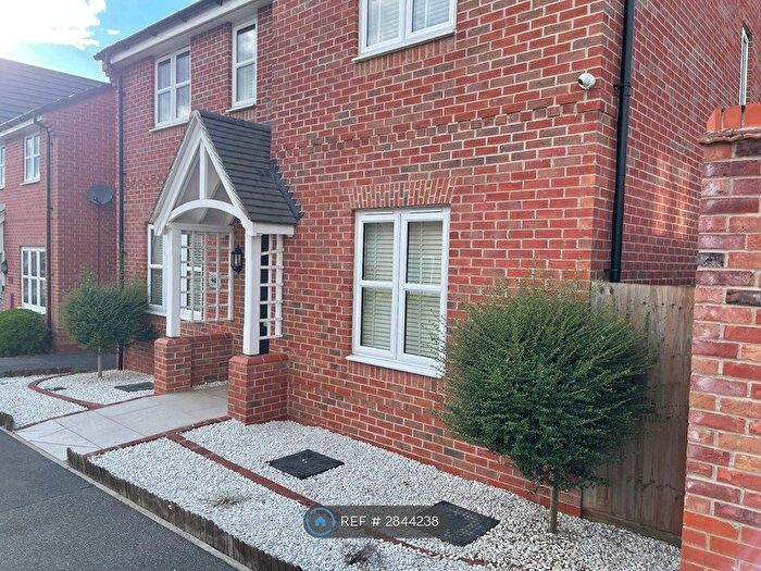 4 Bedroom Detached House To Rent In Hanging Barrows, Boughton, Northampton, NN2