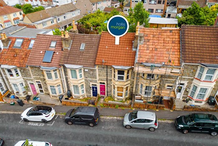 2 Bedroom Terraced House For Sale In House | Modernisation, BS5
