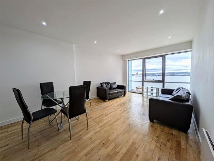 2 Bedroom Apartment To Rent In Alexandra Tower Princes Parade, Liverpool, L3