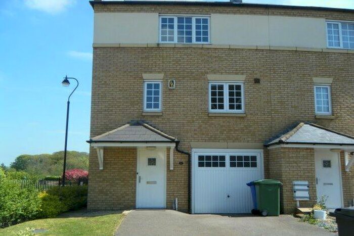 3 Bedroom Property To Rent In Williams Way, Northampton, NN4