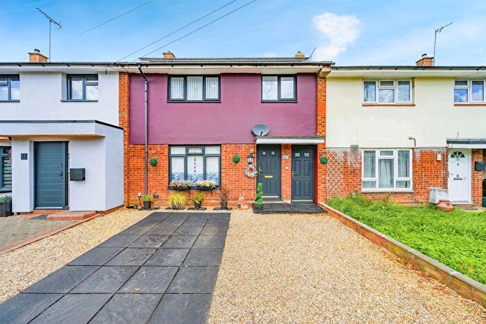 3 Bedroom Terraced House For Sale In Mendip Way, Hemel Hempstead, HP2