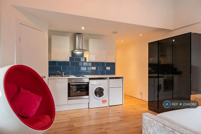 1 Bedroom Flat To Rent In Campkin Road, Cambridge, CB4