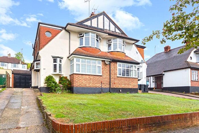 4 Bedroom Semi-Detached House To Rent In West Coulsdon, Surrey, CR5