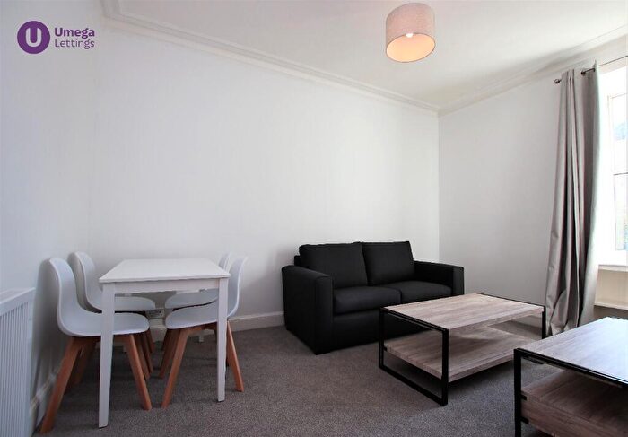 1 Bedroom Apartment To Rent In Albion Road, Easter Road, Edinburgh, EH7