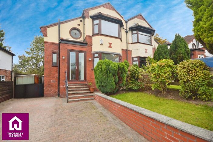 3 Bedroom Semi Detached House For Sale In Edenfield Road, Prestwich, Manchester, Greater Manchester, M25