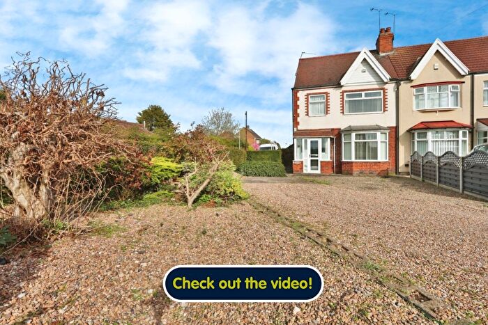 3 Bedroom Semi-Detached House For Sale In Dene Close, Beverley Road, Dunswell, Hull, HU6
