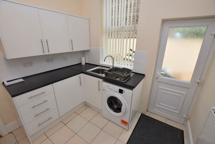 1 Bedroom Flat To Rent In Charnwood Street, Derby, Derbyshire, DE1