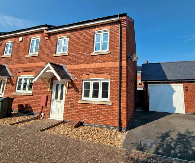 3 Bedroom End Of Terrace House To Rent In Becks Close, Birstall, Leicester, LE4