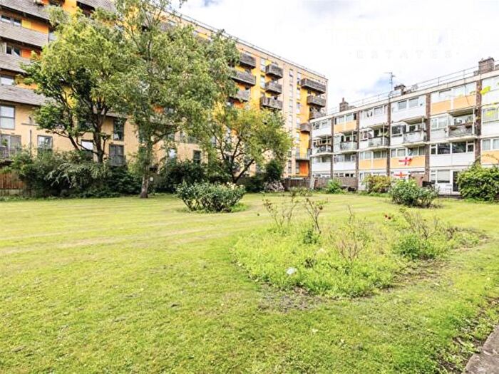 3 Bedroom Property To Rent In Shaftesbury Street, London, N1