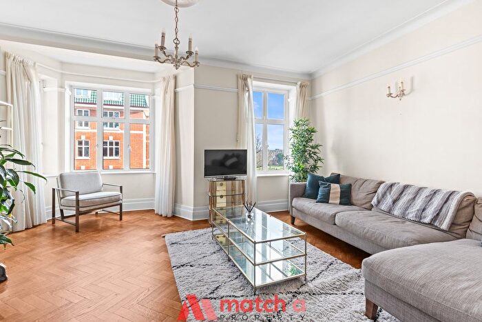 3 Bedroom Flat To Rent In Haven Green Court, Haven Green, Ealing, W5