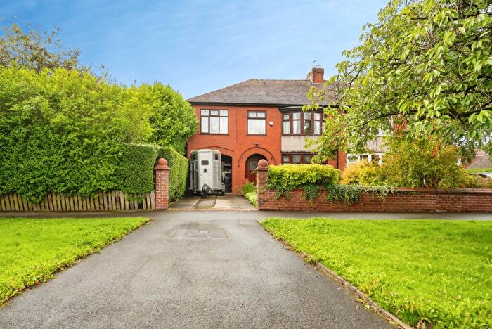5 Bedroom Semi-Detached House For Sale In Broadway, Worsley, Manchester, Greater Manchester, M28