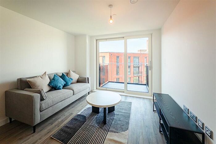 1 Bedroom Apartment To Rent In The Railings, Middlewood Locks, M5