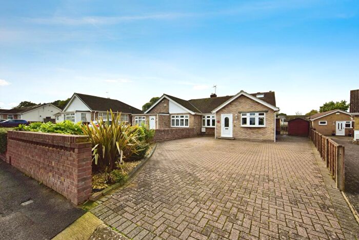 3 Bedroom Semi-Detached Bungalow For Sale In Edwards Close, Wigmore, Gillingham, ME8