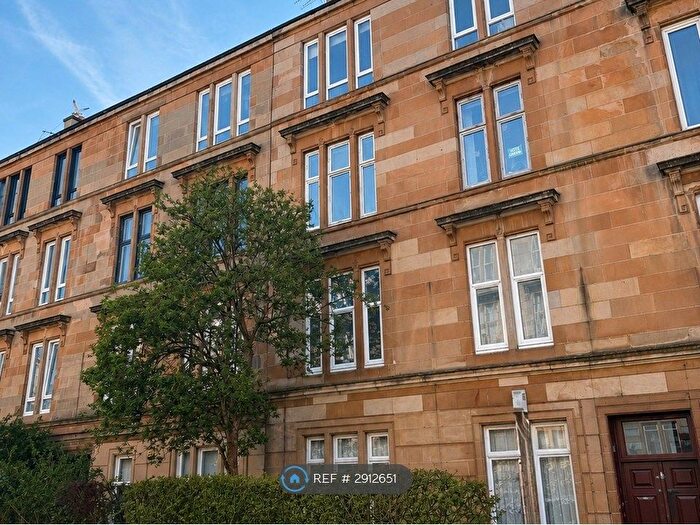 2 Bedroom Flat To Rent In Roslea Drive, Glasgow, G31