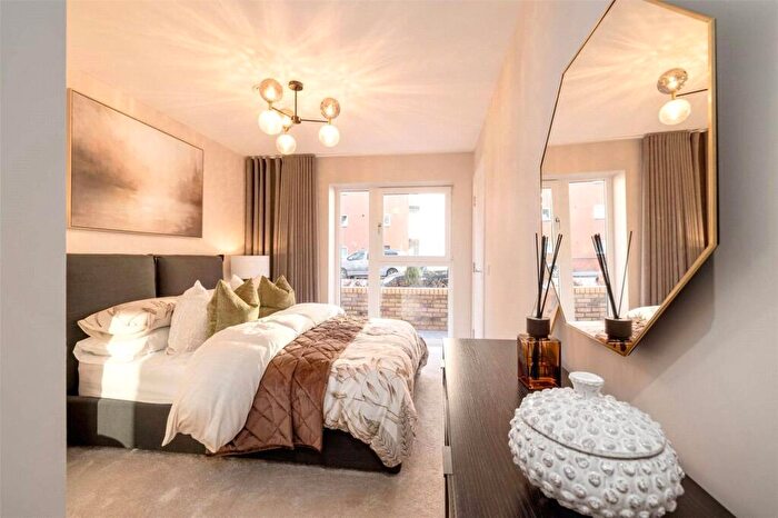 2 Bedroom Apartment For Sale In Plot - West, Beith Street, Partick, G11