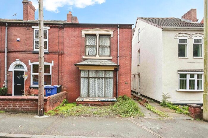 3 Bedroom Detached House For Sale In Collis Street, Stourbridge, DY8