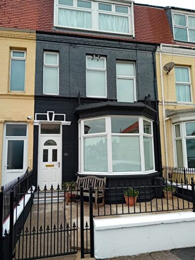 5 Bedroom Town House For Sale In North Denes Road, Great Yarmouth, NR30