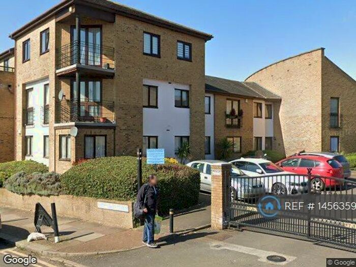 2 Bedroom Flat To Rent In Dog Lane, London, NW10