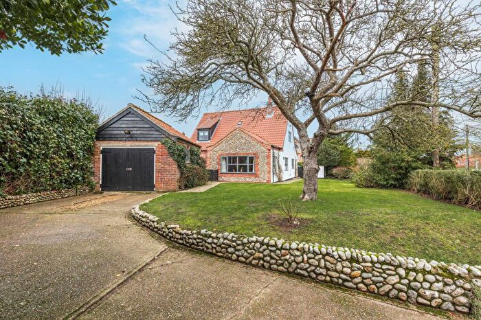 3 Bedroom Detached House For Sale In Spacious And Flexible Home In Blakeney, NR25