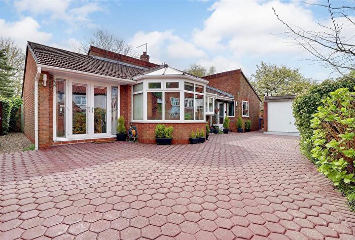 2 Bedroom Detached Bungalow For Sale In Main Street, Ellerker, Brough, HU15