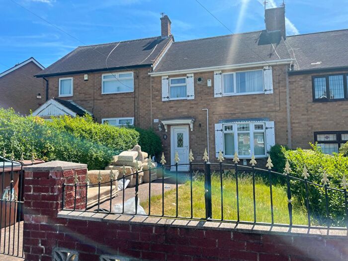3 Bedroom Terraced House To Rent In Mildenhall Crescent, Nottingham, NG5