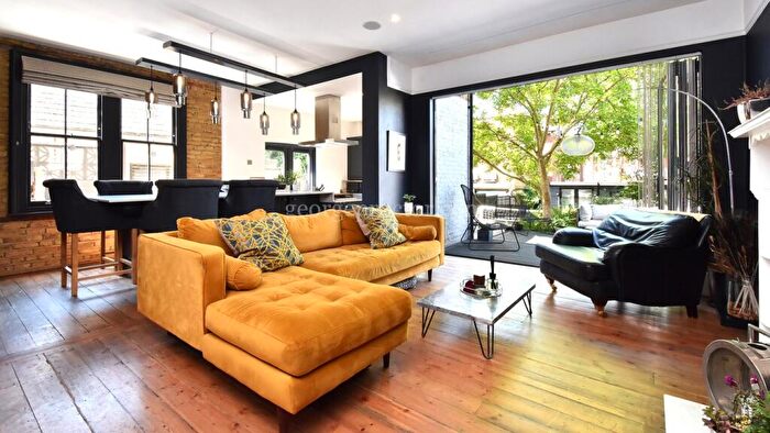 5 Bedroom Semi-Detached House For Sale In Minster Road, Bromley, BR1